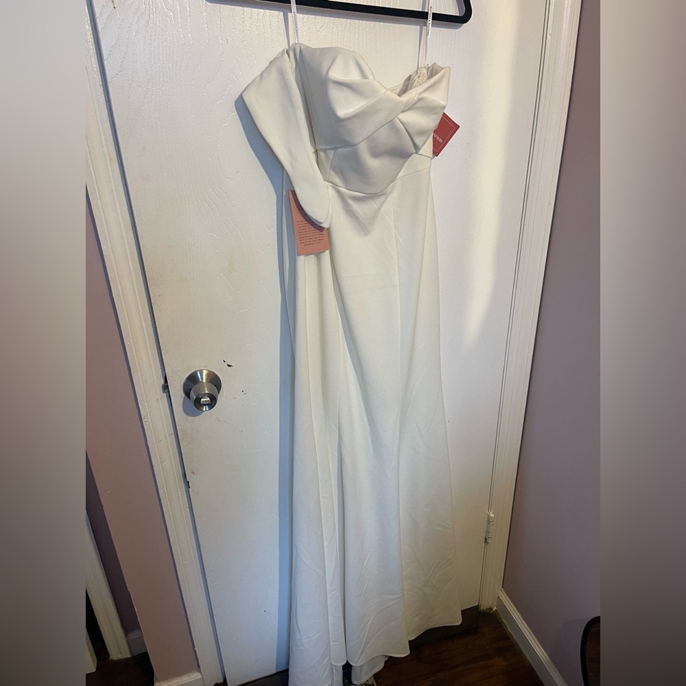 New With Tags! Watters and Watters strapless wedding gown